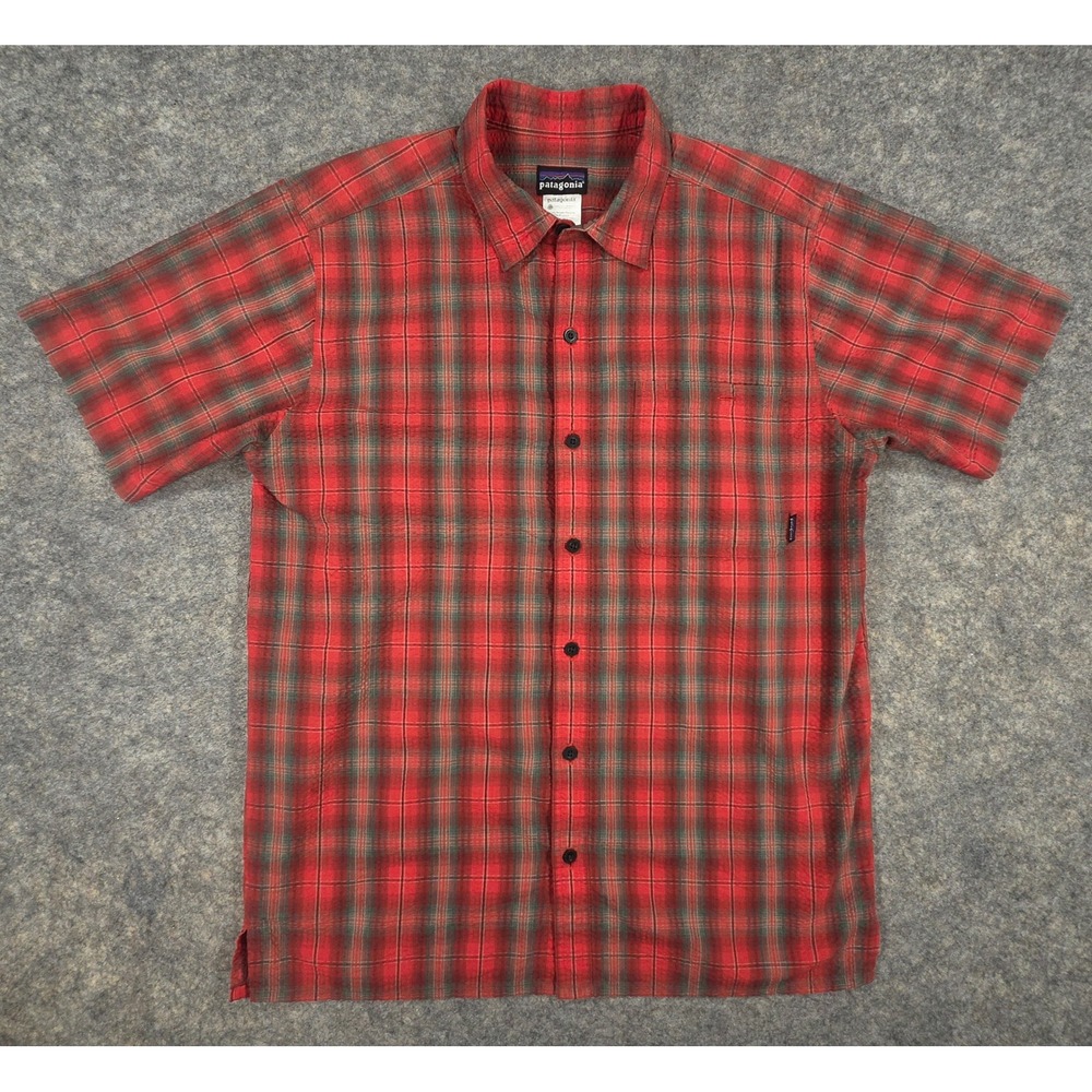 Patagonia Mens Medium Red Grey Plaid Short Sleeve Button Down Shirt Cotton